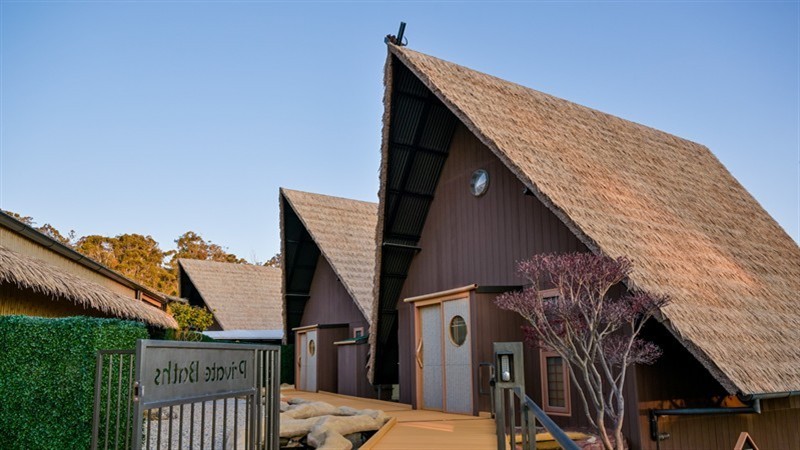 Standard Private Buro Package for 4-5 people